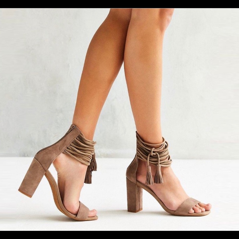 Jeffrey Campbell Formosa Tassel Sandals size 38